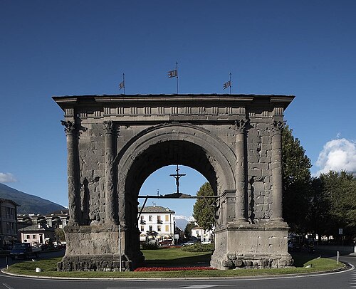 Arch of Augustus (Aosta)